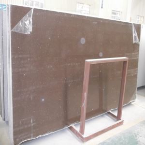 Smeđi kvarcni ploča