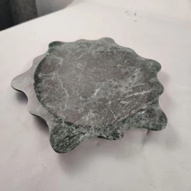 Tamnozeleni mramorni pladanj