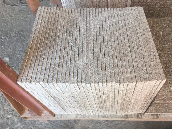 China Brownish Red Granite